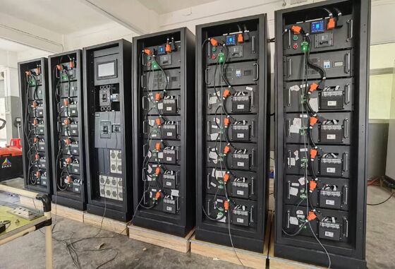 Tuổi thọ 8000 chu kỳ Hệ thống lưu trữ năng lượng công nghiệp và thương mại